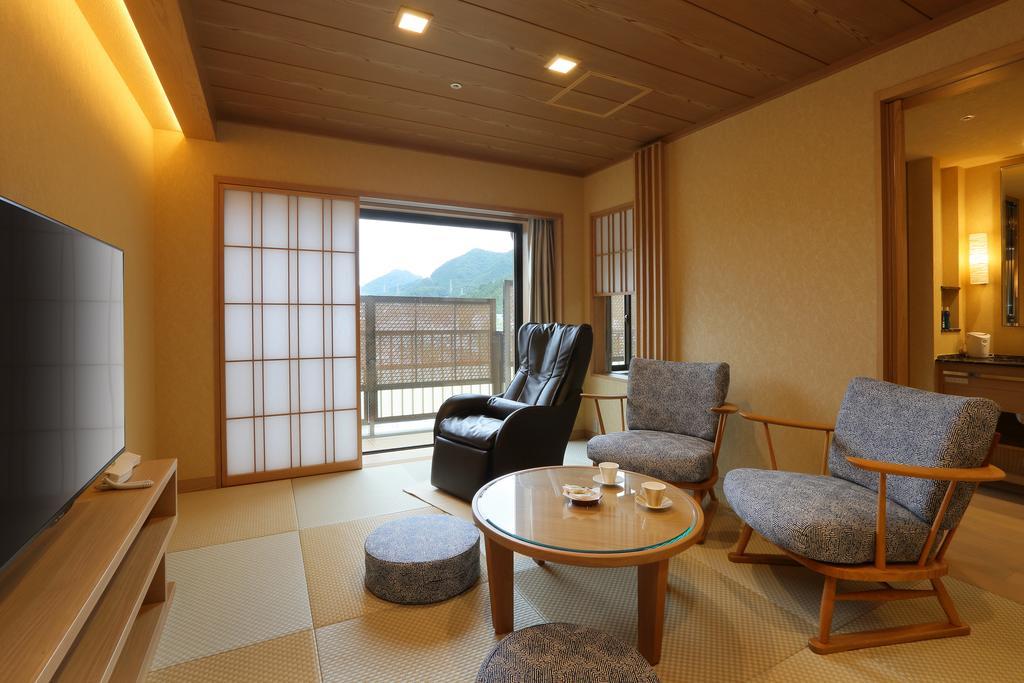Hotel Asaya Nikko Exterior foto A room at the hotel