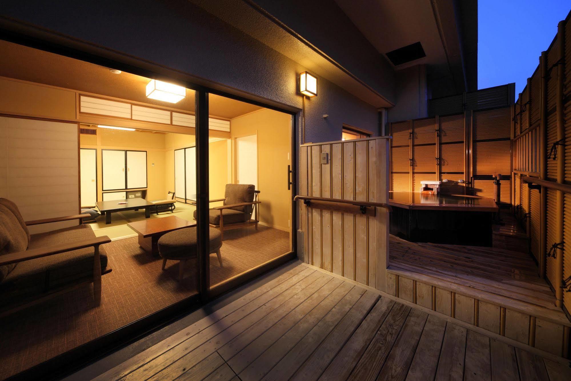 Hotel Asaya Nikko Exterior foto A room at a ryokan