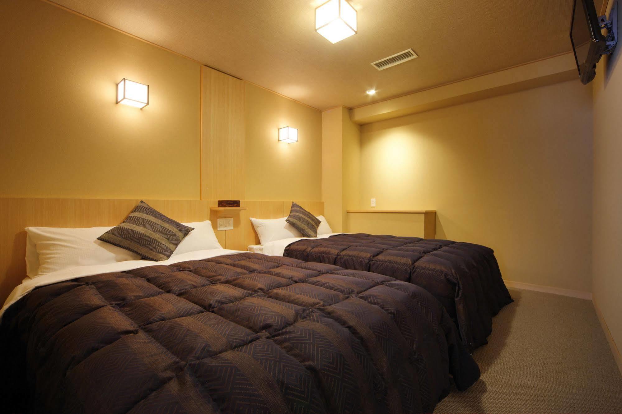 Hotel Asaya Nikko Exterior foto A room at a Ryokan