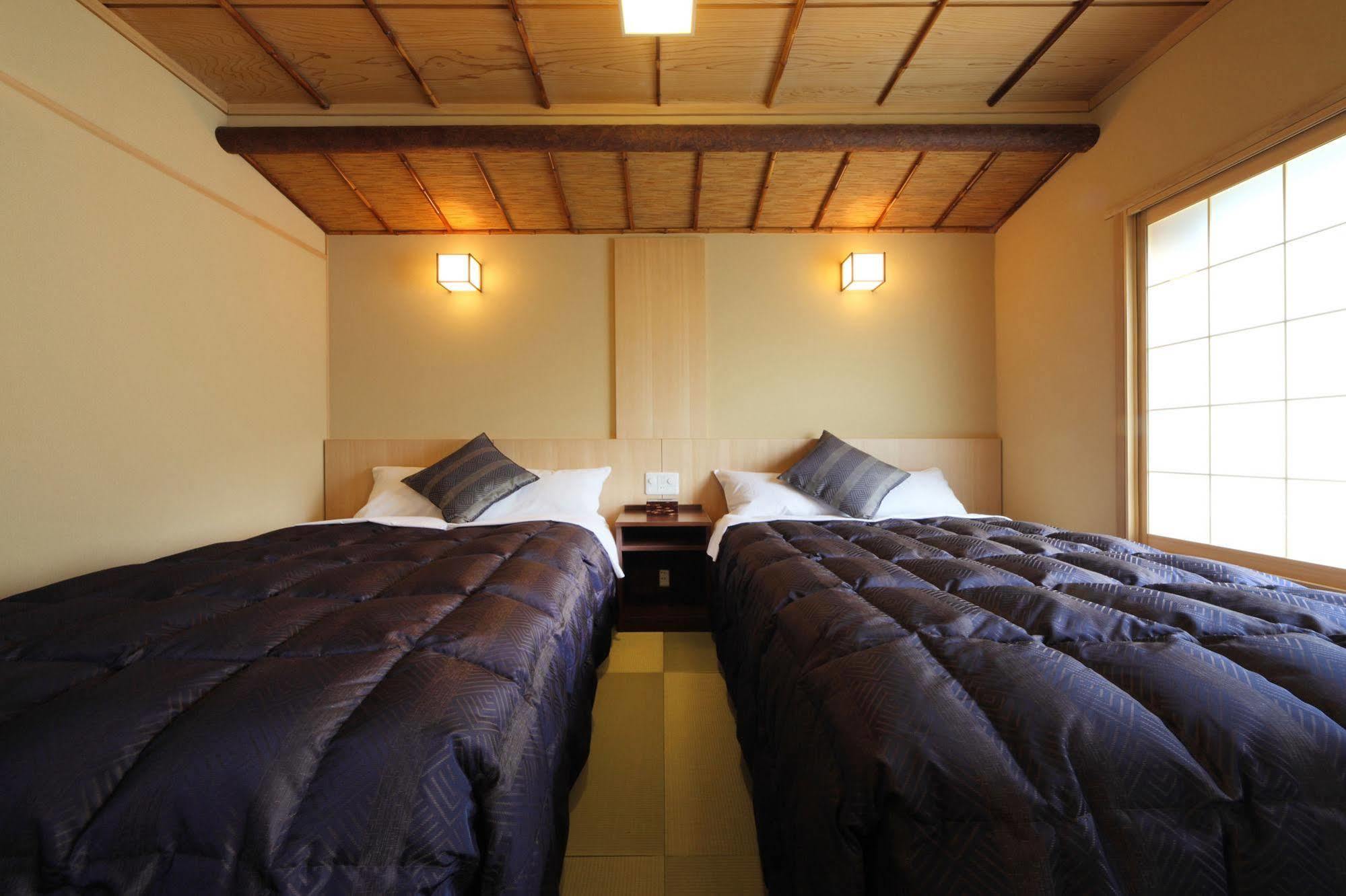 Hotel Asaya Nikko Exterior foto A room at a ryokan