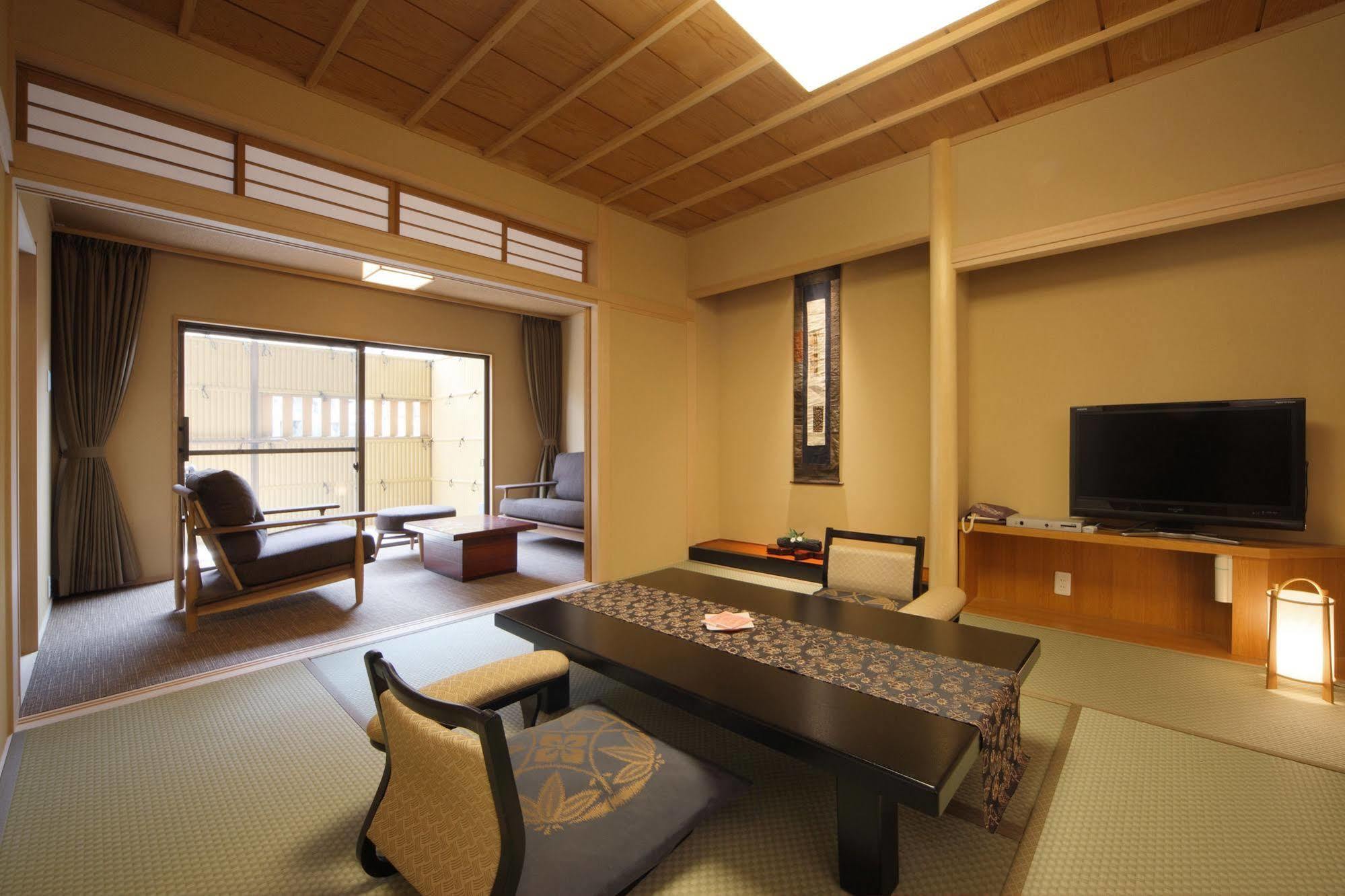 Hotel Asaya Nikko Exterior foto A room at the hotel